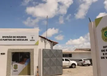 Operação policial da DRFV flagra desmanche ilegal de motocicletas no município de  Aracaju