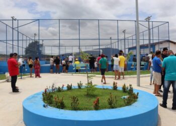 Governo de Itabaiana realiza inauguração de praça e quadra no povoado Zanguê