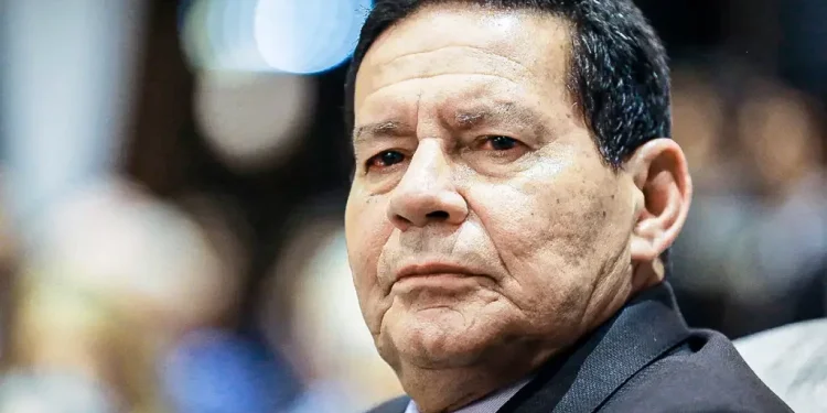 Mourão diz que tentativa da coligação de Bolsonaro de contestar eleição não vai prosperar