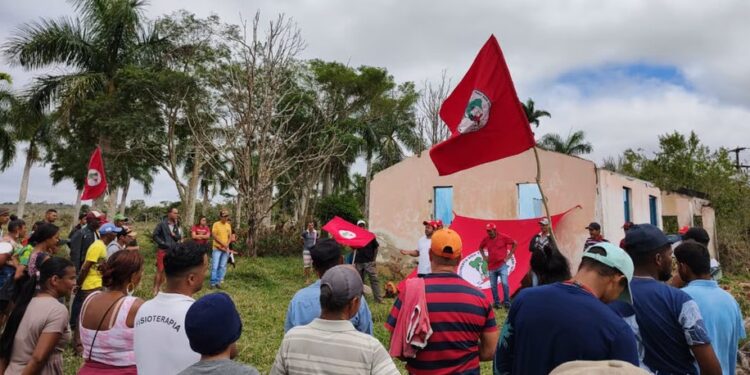 MST anuncia invasão de duas fazendas na Bahia