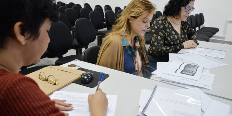 Processos Seletivos para diretor escolar e diretor de educação estão com etapas em aberto