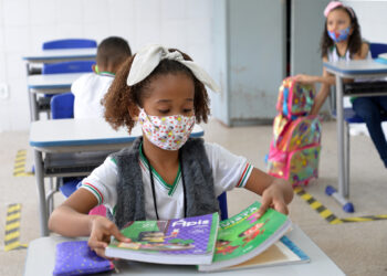 Secretaria de Estado da Educação recomenda uso de máscaras e reforço na biossegurança escolar