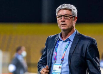 Santos anuncia Odair Hellmann como novo técnico