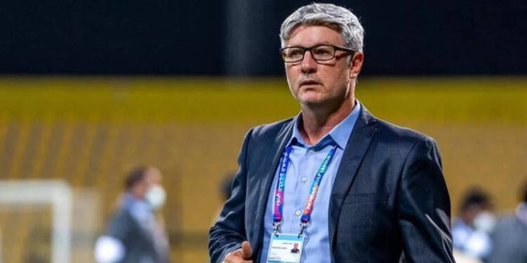 Santos anuncia Odair Hellmann como novo técnico