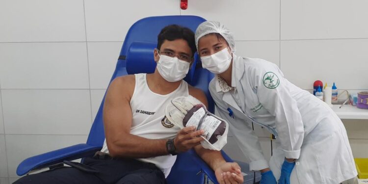 Guardas municipais realizam campanha alusiva ao Dia Nacional do Doador de Sangue