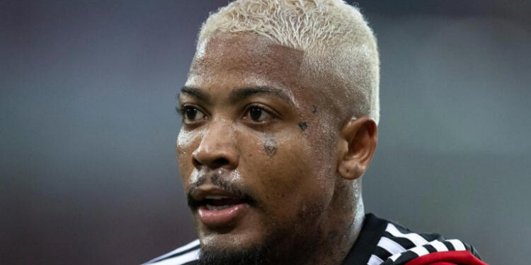 “O Valor é esse, falta Landim aceitar”: Ronaldo topa mandar pix para o Flamengo por Marinho e cifras são vazadas na web