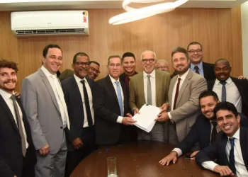 Prefeito Edvaldo vai à Câmara para dialogar com vereadores sobre projetos que beneficiam os aracajuanos