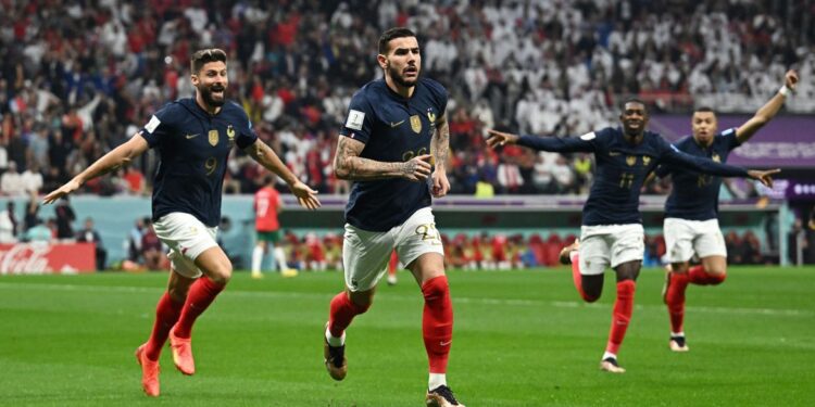 França supera Marrocos para disputar final da Copa com Argentina