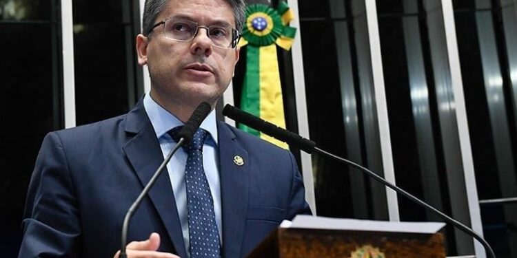Alessandro é o único parlamentar de SE que votou contra o Orçamento Secreto