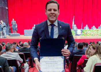 Rodrigo Valadares é diplomado a deputado federal e reafirma compromisso com Sergipe 