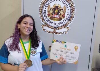 Estudantes da rede estadual conquistam ouro e prata na Olimpíada do Bicentenário da Independência do Brasil