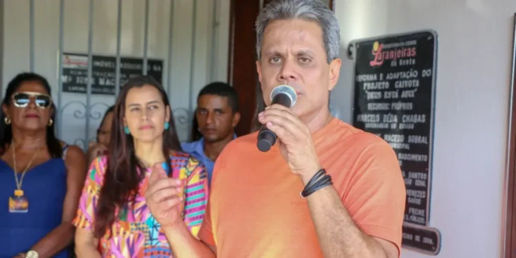 Juca inaugura obras que levarão desenvolvimento e qualidade de vida aos laranjeirenses