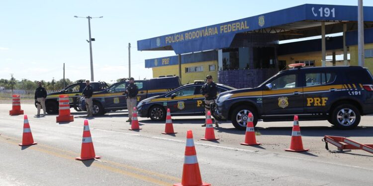 Polícia Rodoviária Federal inicia operação Natal 2022 nas rodovias