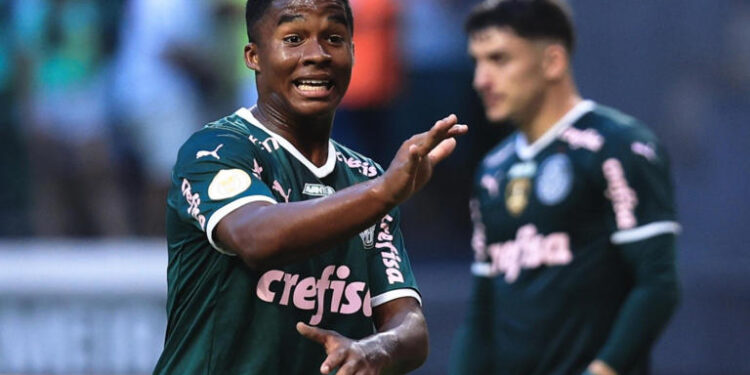 “Podem esperar…”; Endrick da às caras e ‘solta o verbo’ sobre permanência no Palmeiras até 2024