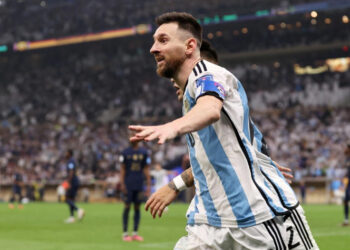 Em final épica, Messi quebra recordes e Argentina supera a França nos pênaltis pelo tricampeonato na Copa do Mundo do Qatar