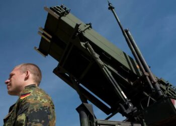 EUA prontos para enviar sistema de defesa aérea avançado para a Ucrânia, diz imprensa americana