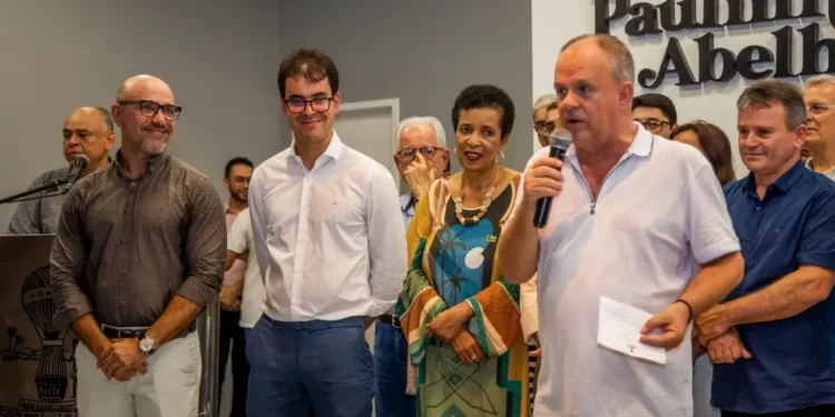 Grupo Banese e Governo entregam Complexo Cultural em Simão Dias
