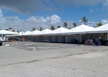 Começa a montagem da estrutura da Expo Verão Aracaju 2023