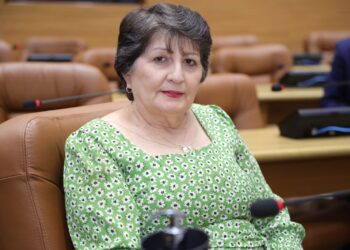 Maria Mendonça repudia bloqueios e cortes sucessivos sofridos por universidades públicas