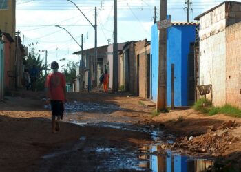 Extrema pobreza em Sergipe atinge 13,6% da população, diz IBGE