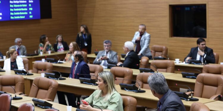 Aprovada PEC sobre responsabilidade de repasse de ICMS