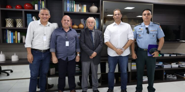 CDL, PM e presidente da Alese dialogam sobre fortalecimento da segurança em Lagarto