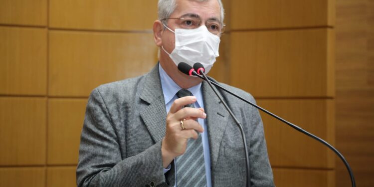 Iran Barbosa reforça atuação da lei que engaja homens pelo fim da violência contra a mulher