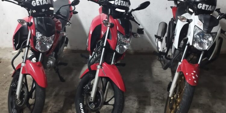 PM prende grupo especializado em roubo de motocicletas na Zona Norte de Aracaju