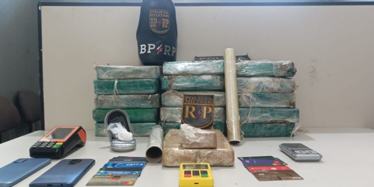 Polícia Militar prende homem em flagrante e realiza apreensões em Aracaju