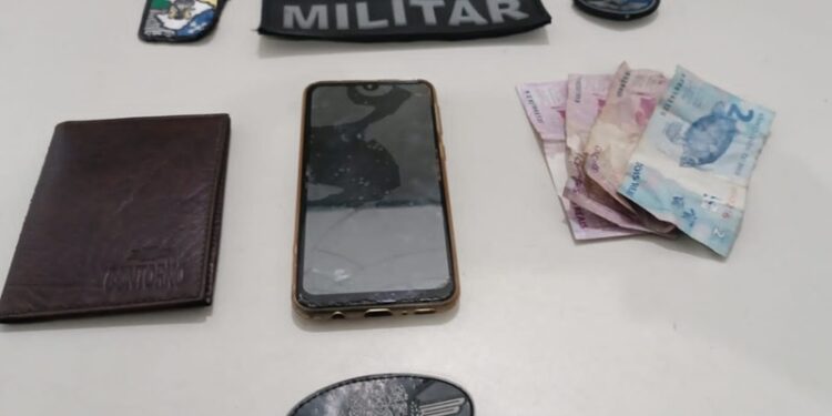 PM prende suspeito de apropriação indébita de aparelho celular em Aracaju