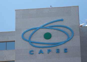 MEC libera R$ 50 milhões para pagamento de bolsas da Capes