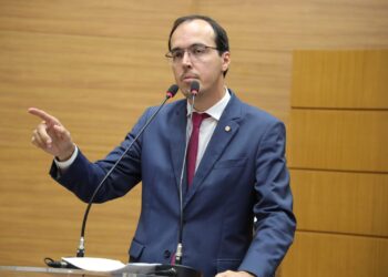 Georgeo Passos critica projeto sobre alíquotas de impostos