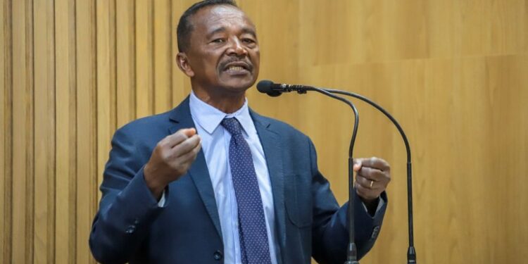 “Falta dinheiro para a manutenção de hospitais”, afirma Dr. Manuel Marcos