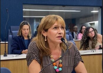 Linda Brasil reforça a importância de investimento no Hospital Universitário