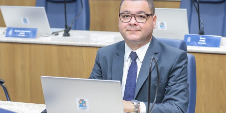 Vereador Eduardo Lima parabeniza a CMA pelas Emendas Impositivas