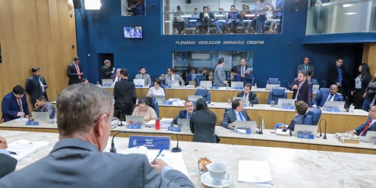 Câmara aprova redução da alíquota do IPTU