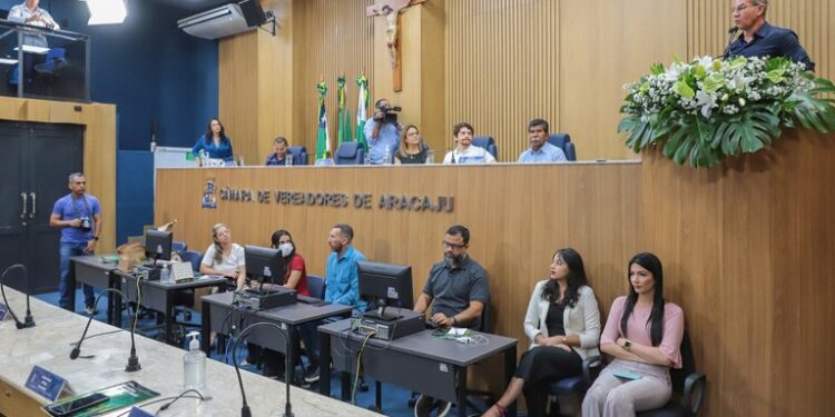 Nitinho recebe imprensa e faz balanço da sua gestão na Câmara