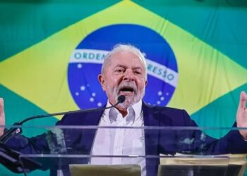 Governo eleito estuda lema “União e Reconstrução” para terceiro mandato de Lula