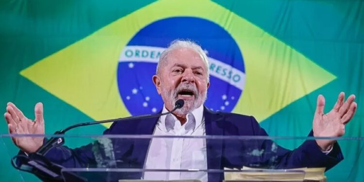 Governo eleito estuda lema “União e Reconstrução” para terceiro mandato de Lula
