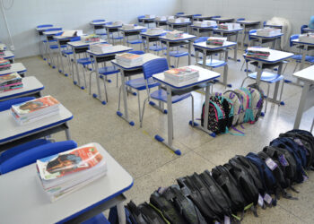100% das metas: Kit de material escolar, merenda, tecnologia e fardamento fazem parte da equidade na Educação