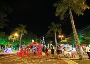 Natal Iluminado: visita ao Centro já é parte da tradição natalina dos aracajuanos