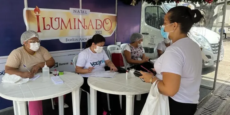 Aracaju assegura vacinação de rotina e contra covid em pontos estratégicos nos próximos sábados, dias 24 e 31 de dezembro
