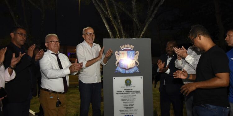 Prefeito Edvaldo entrega reurbanização da praça Dom Adalberto Accioly Sobral