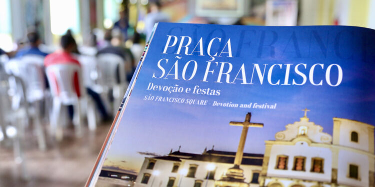 Praça São Francisco é homenageada no lançamento do livro ‘Patrimônios do Brasil’ em São Cristóvão