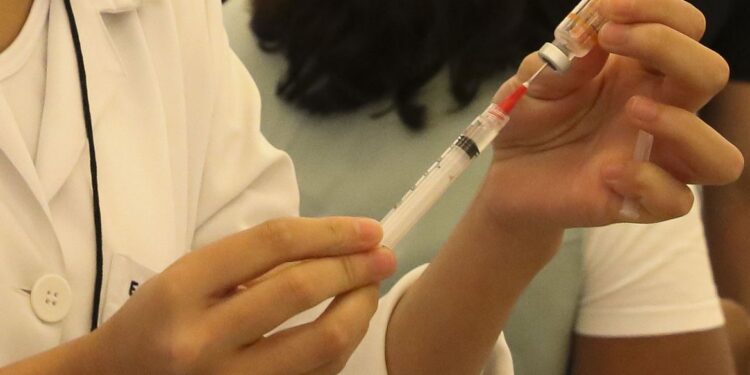 Brasil confirma 35.978 casos de covid-19 em 24 horas