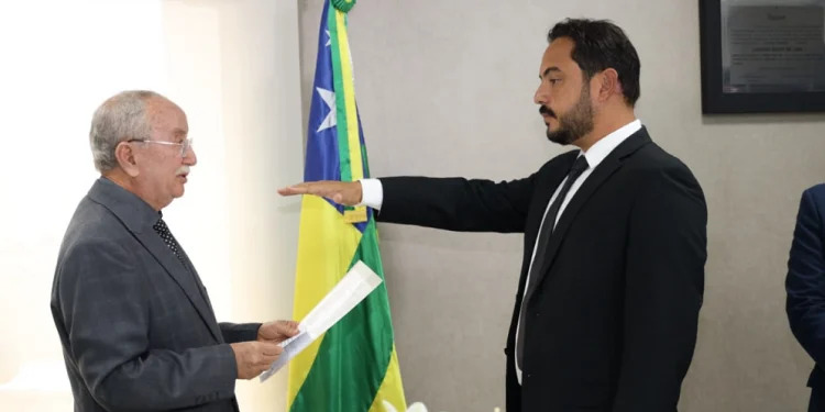 Saulo Vieira é empossado deputado estadual pelo prazo de 30 dias, na vaga deixada por  Zezinho Sobral