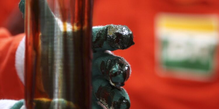 Petrobras informa ter atingido meta de produção anual em 2022