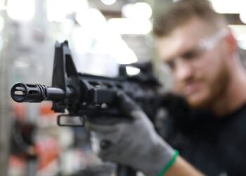 Crimes violentos e racismo estão entre desafios do novo governo