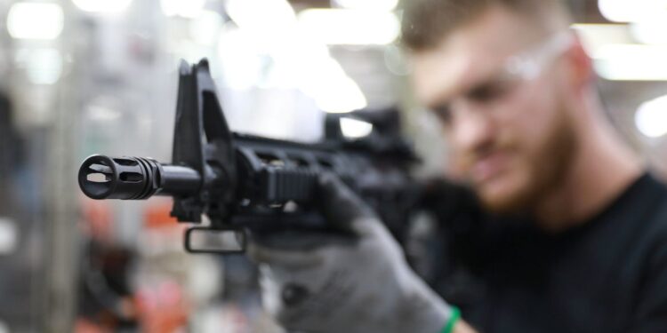 Crimes violentos e racismo estão entre desafios do novo governo