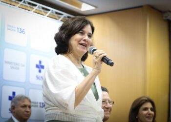Nísia Trindade assume o Ministério da Saúde: gestão será pautada pela ciência